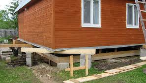 Замена фундамента деревянного дома